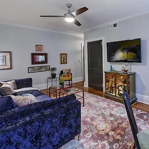 https://the-home-collection-clt-lamar-avenue.1sthotelscharlotte.com
